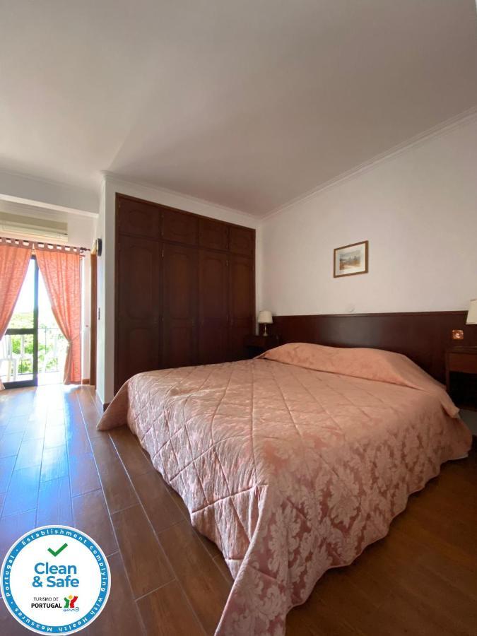 Guest House Toca Dos Grilos Estoril Exterior photo